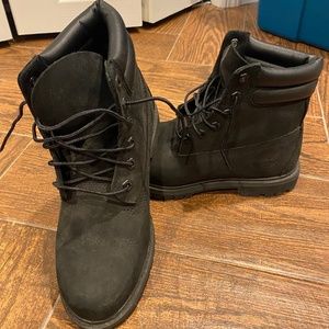 Black Timberlands